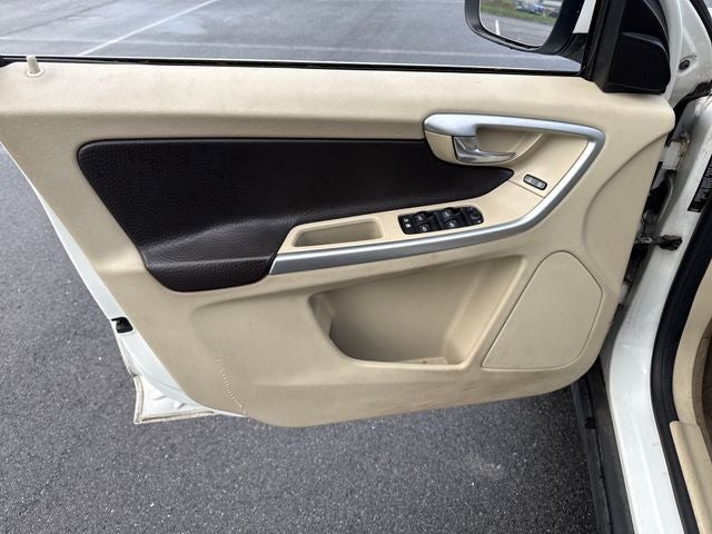 2010 Volvo XC60 T6